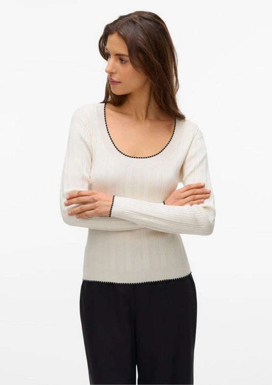 Nina Women's Cream White Pullover