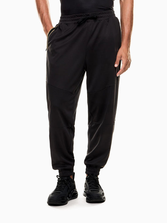 EA7 Emporio Armani Pantaloni jogger Soccer in tessuto tecnico Uomo Nero