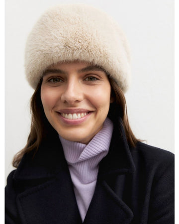 Emme Marella - Berretto con bordo in tessuto furry Panna