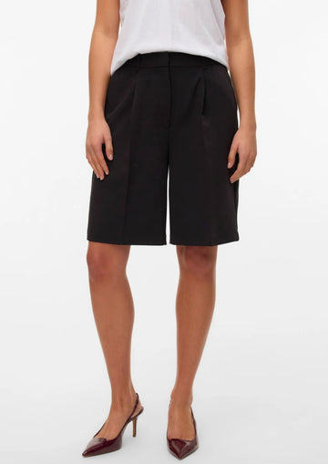 Aware - Women's Black Steps Bermuda Shorts