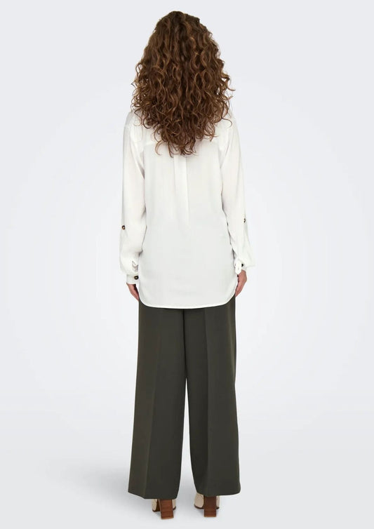 15329311White