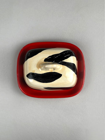 ANIMALIER - Butter Dish Ferrari red plate with zebra-pattern lid
