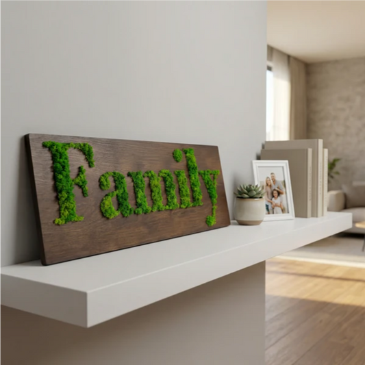 Quadro in Muschio Stabilizzato con Scritta FAMILY Rettangolare – 40x18 cm | Decorazione Verde