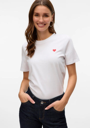Vero Moda T-Shirt Donna Paulina Bianca Con Cuore Rosso