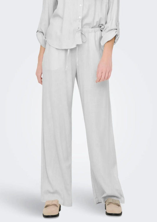 Jacqueline de Yong - Women's Bright White Trousers