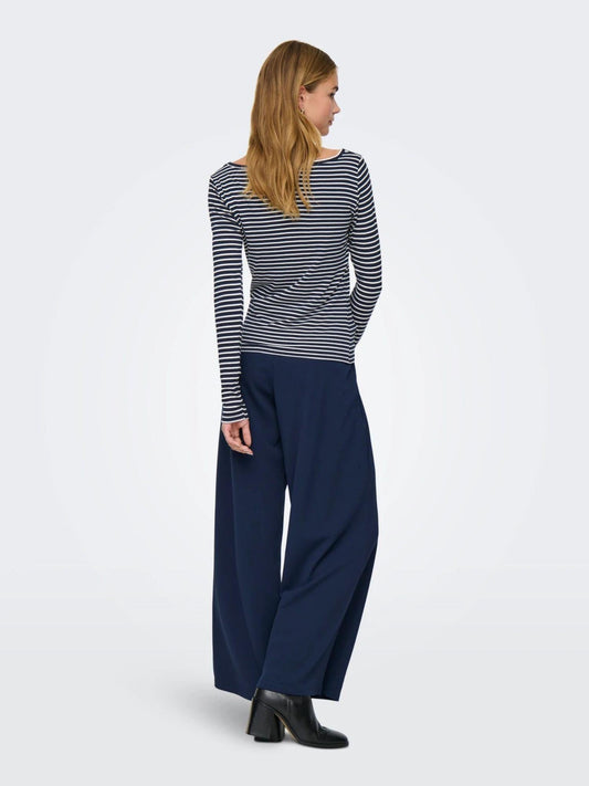 Jacqueline De Yong - Women's Jumper Sky Captain Sissy
