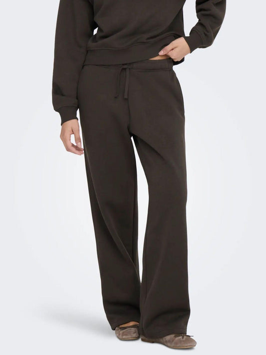 15338734Chocolate Torte