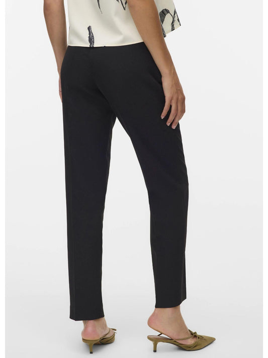 10330946Black