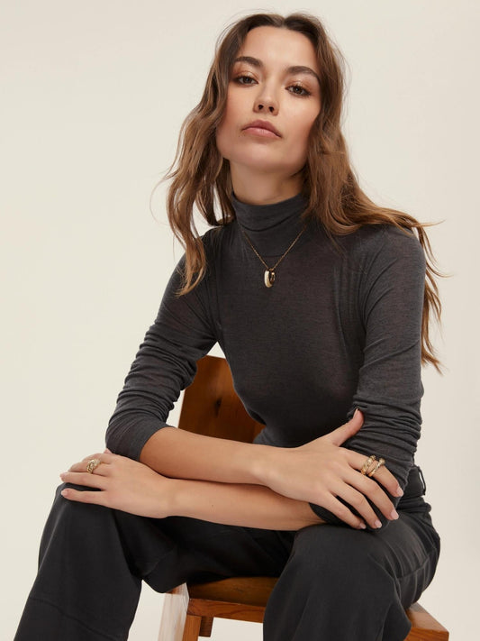 Emme Marella Women's Ruggito Cashmere Blend Turtleneck Sweater Dark Grey