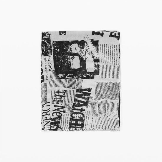 Desigual Foulard rettangolare a stampa giornale Donna Nero 25WAWA12 2000 DESIGUAL 
