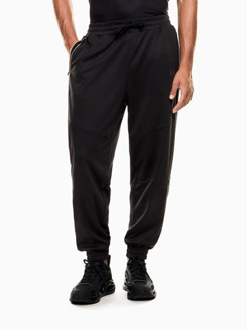 EA7 Emporio Armani Pantaloni jogger Soccer in tessuto tecnico Uomo Nero